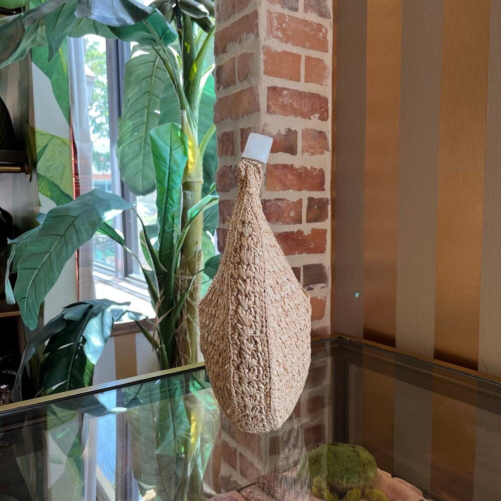 CELINE Classic Panier Natural White Raffia and Calfskin Hobo Bag - Picture 4 of 14